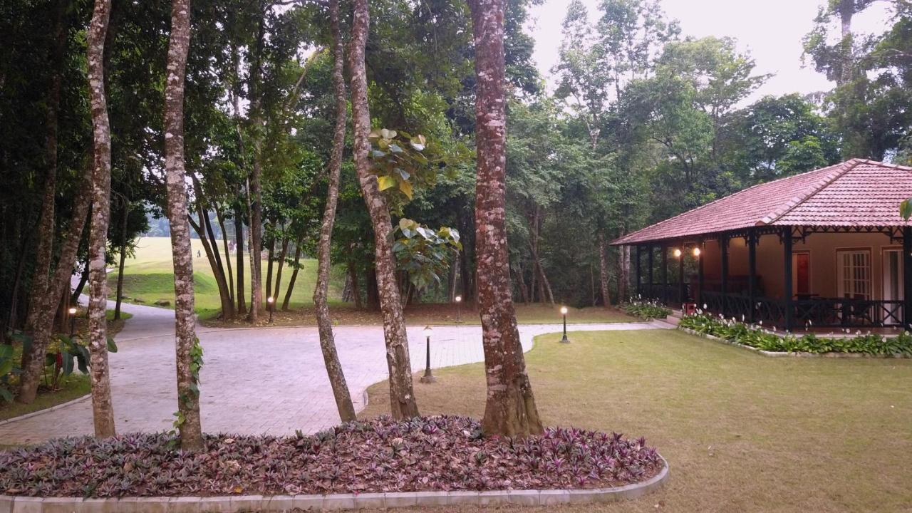 Montrose Golf Resort And Spa - Coorg Jambur Luaran gambar