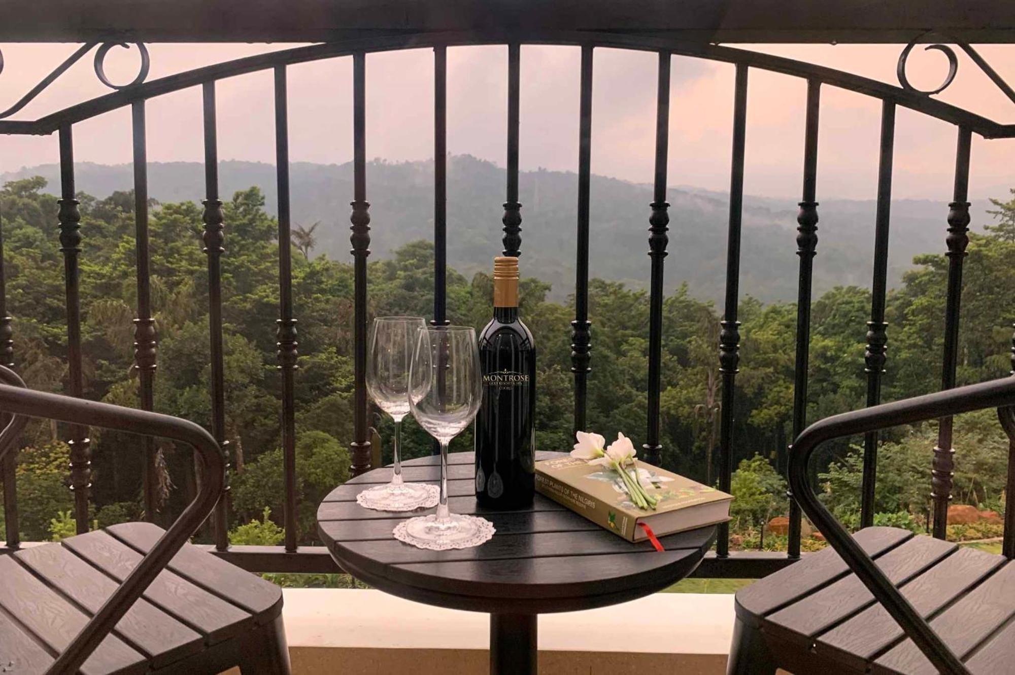 Montrose Golf Resort And Spa - Coorg Jambur Luaran gambar